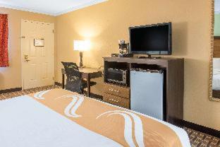 Room #49107611 at Quality Inn Findlay