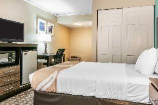 Room #49107611 at Quality Inn Findlay
