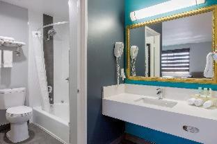 Room #23860915 at Quality Inn Near Hollywood Walk of Fame