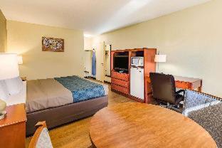 Room #114993008 at Econo Lodge Lexington Downtown near I-81