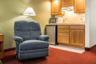 Room #49227406 at Hudson Inn & Suites