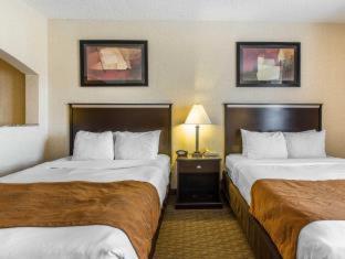 Room #7981618 at Comfort Suites Summit County