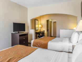 Room #7981618 at Comfort Suites Summit County