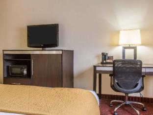 Room #49098311 at Quality Inn Schenectady - Albany