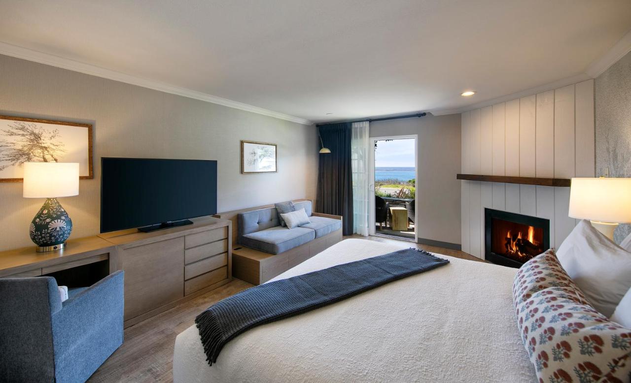 King Room with Patio & Oceanview at Fireside Inn on Moonstone Beach