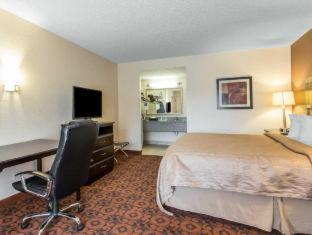 Room #32792420 at Motel 6 Oklahoma City, OK - Fairgrounds West
