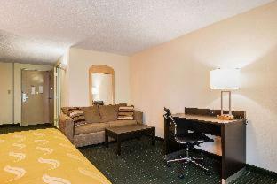 Room #5668520 at Quality Suites Atlanta Airport East