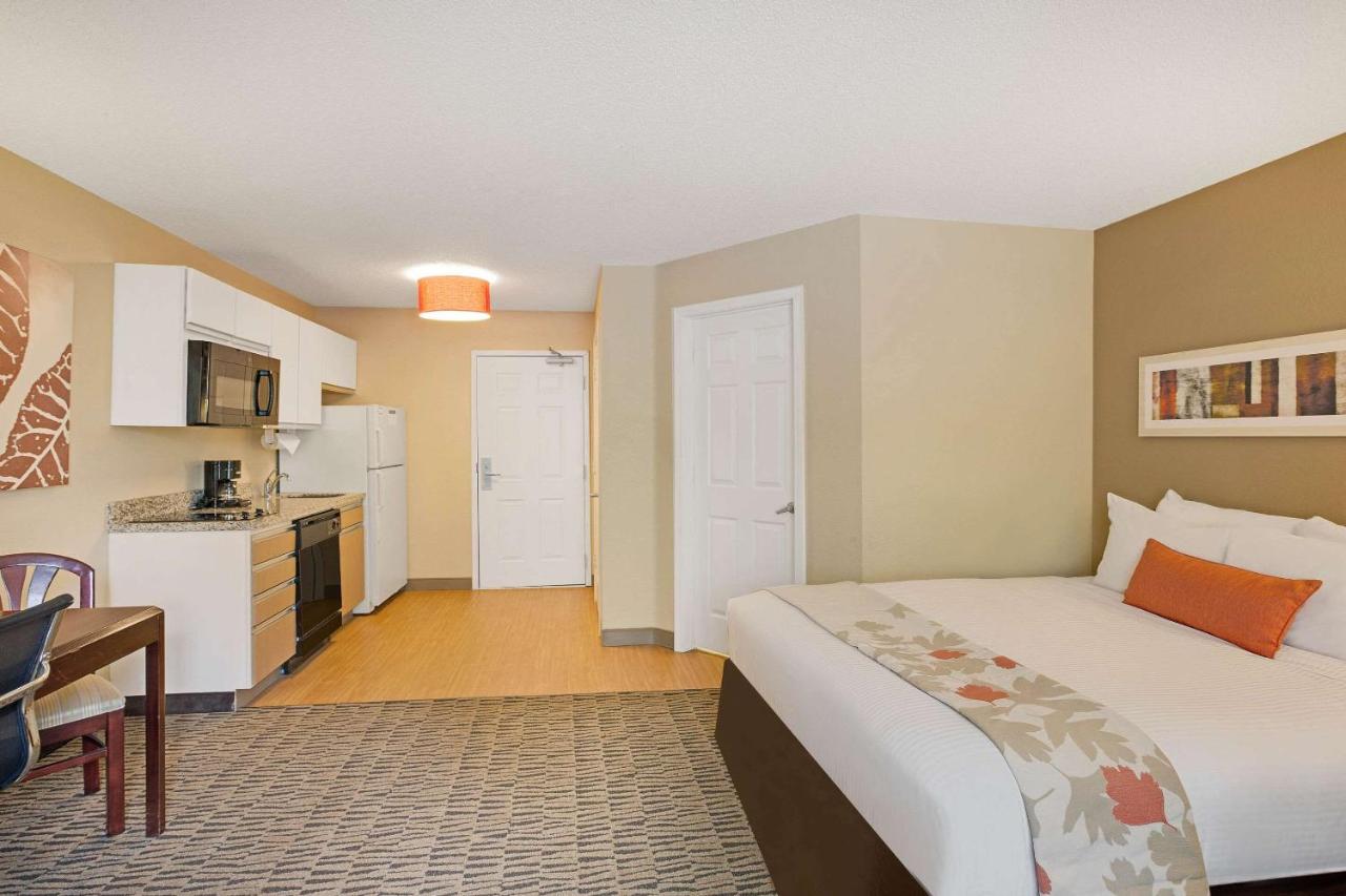 Standard Queen Room - Non-Smoking at MainStay Suites Chicago Hoffman Estates