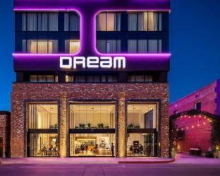 Room #159992922 at Dream Hollywood, by Hyatt