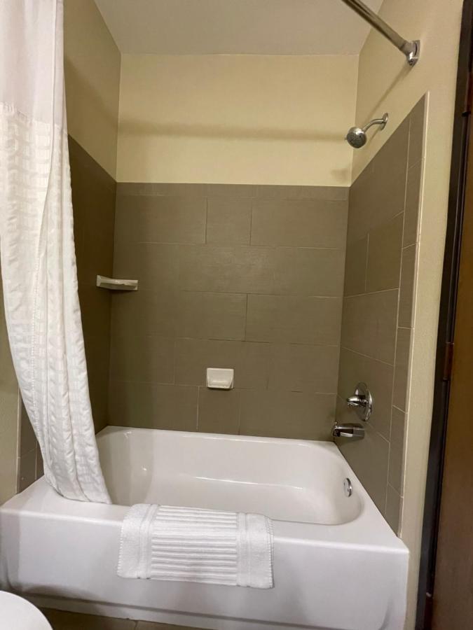 King Suite - Non-Smoking at Comfort Inn & Suites Ponca City near Marland Mansion