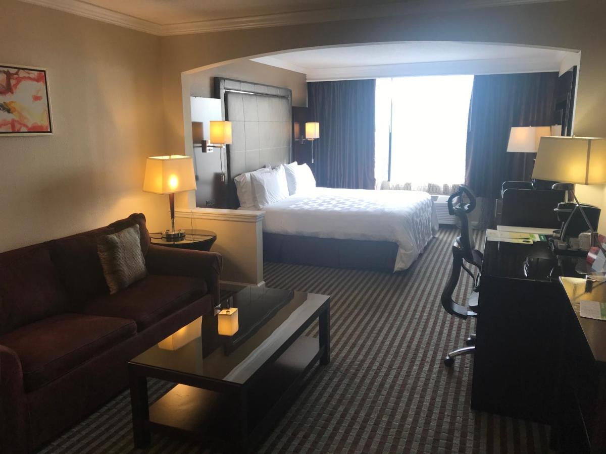  | Holiday Inn Orlando East-UCF Area, an IHG Hotel