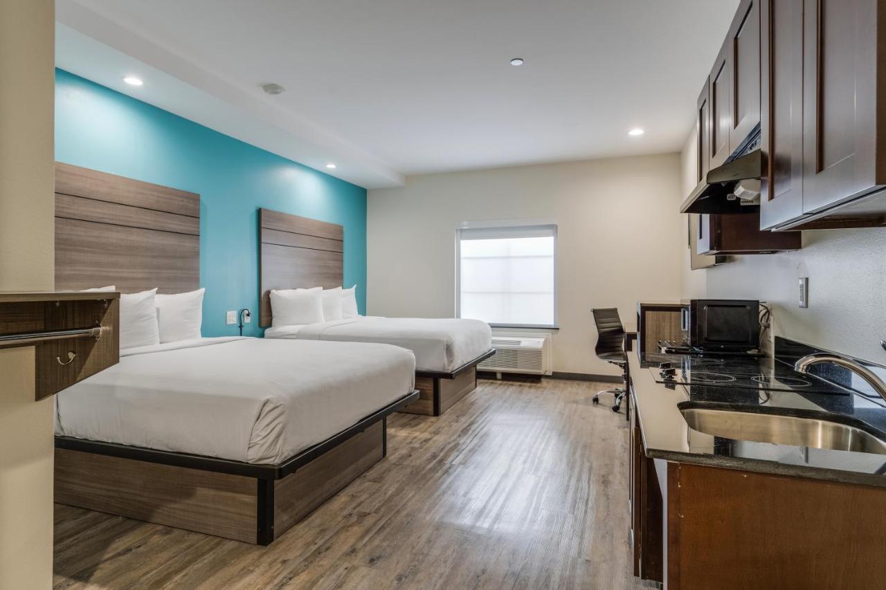 Queen Room with Two Queen Beds at Americas Best Value Inn & Suites Katy