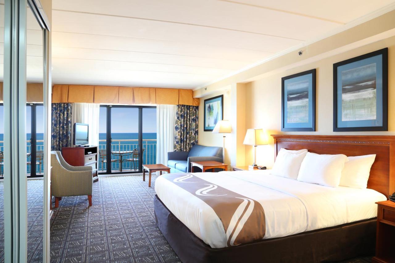Efficiency, Oceanfront, 1 King Bed & Sofa Bed, Interior Entrance, Non Smoking at Quality Inn Boardwalk