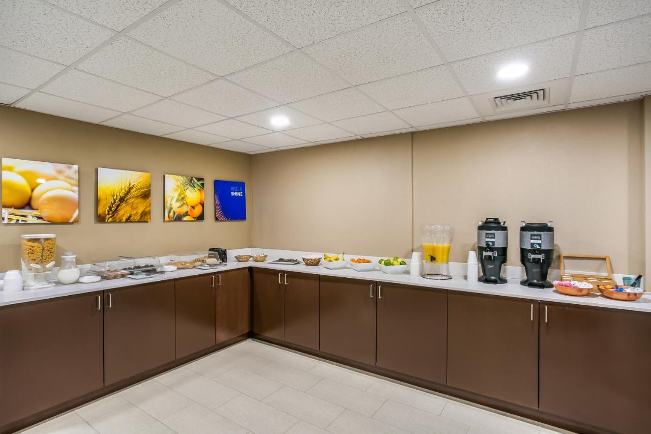 | Aspire Hotel and Suites