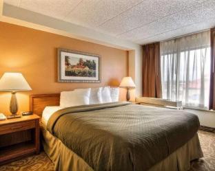 Room #49233310 at Spark by Hilton Milwaukee Airport
