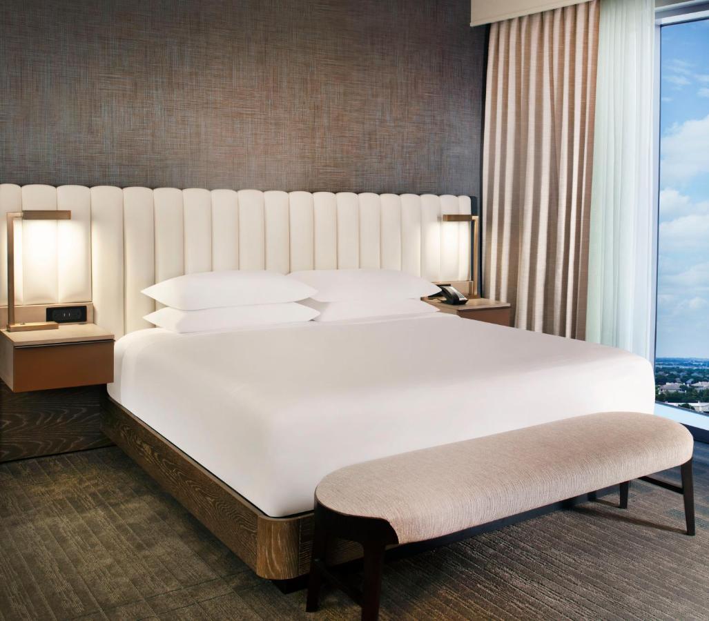 Deluxe Corner King Room at Hyatt Regency Frisco-Dallas
