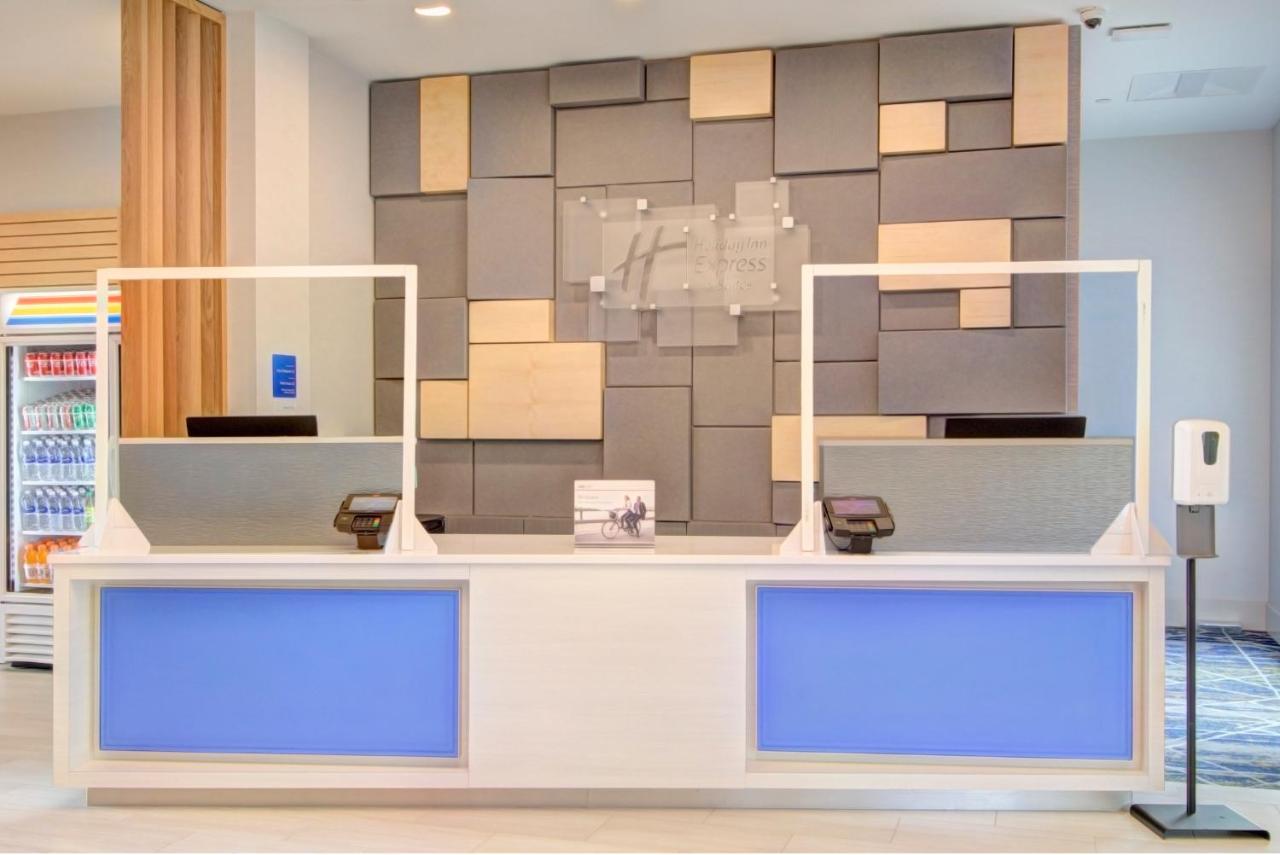  | Holiday Inn Express & Suites - Charlotte Southwest, an IHG Hotel