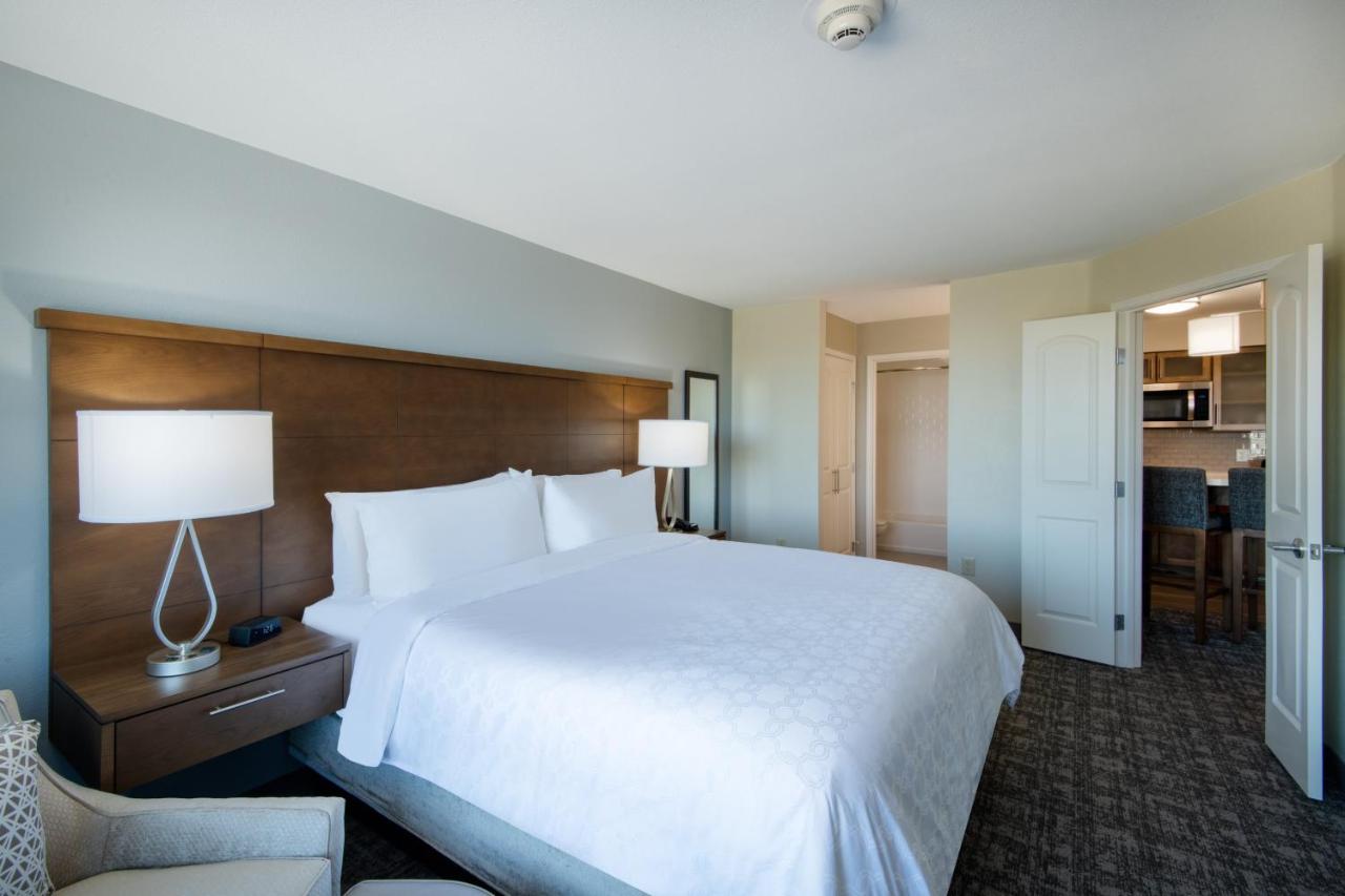 One-Bedroom King Suite - Non-Smoking at Staybridge Suites Scottsdale - Talking Stick by IHG