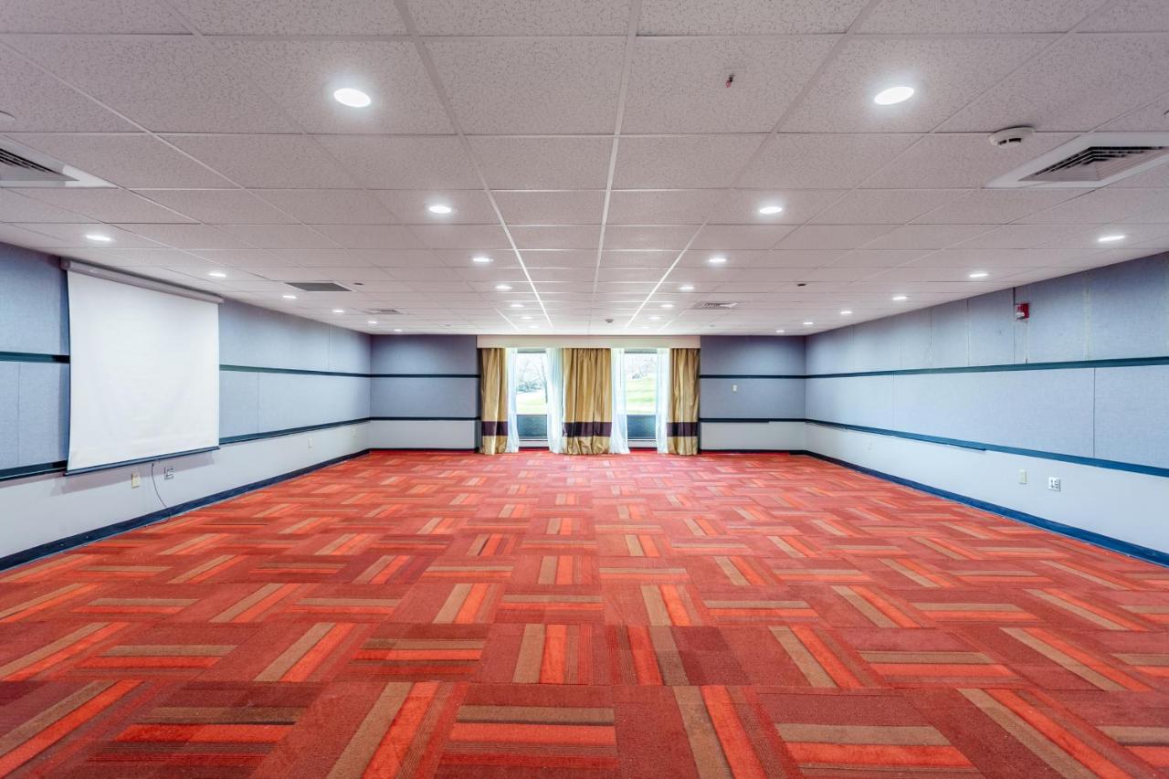| Aspire Hotel and Suites