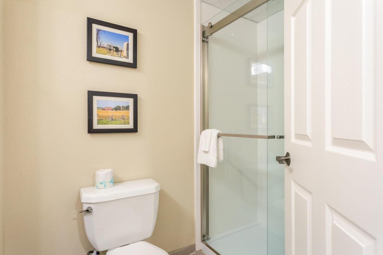 | Aspire Hotel and Suites