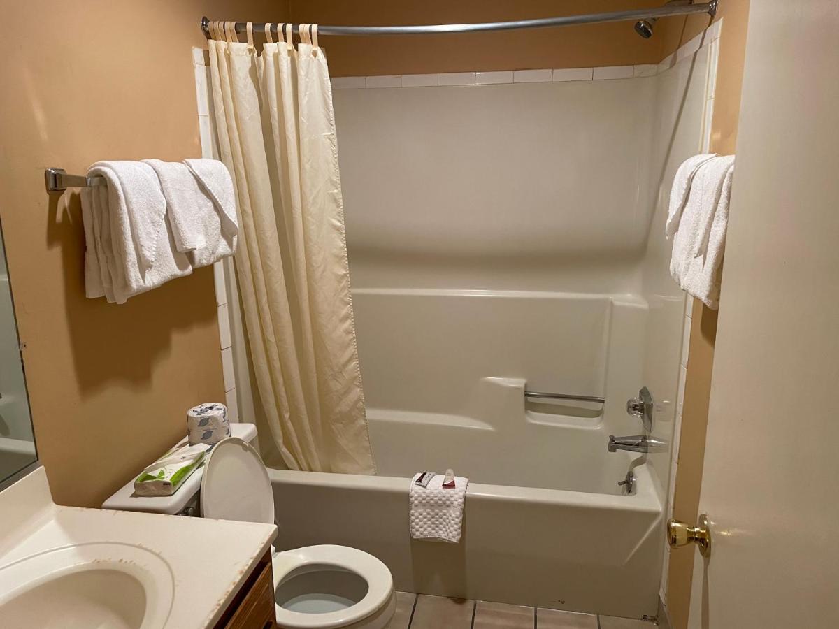 | Wildwood Inn