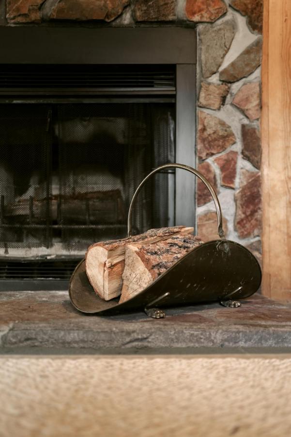  | Oak Knoll Lodge