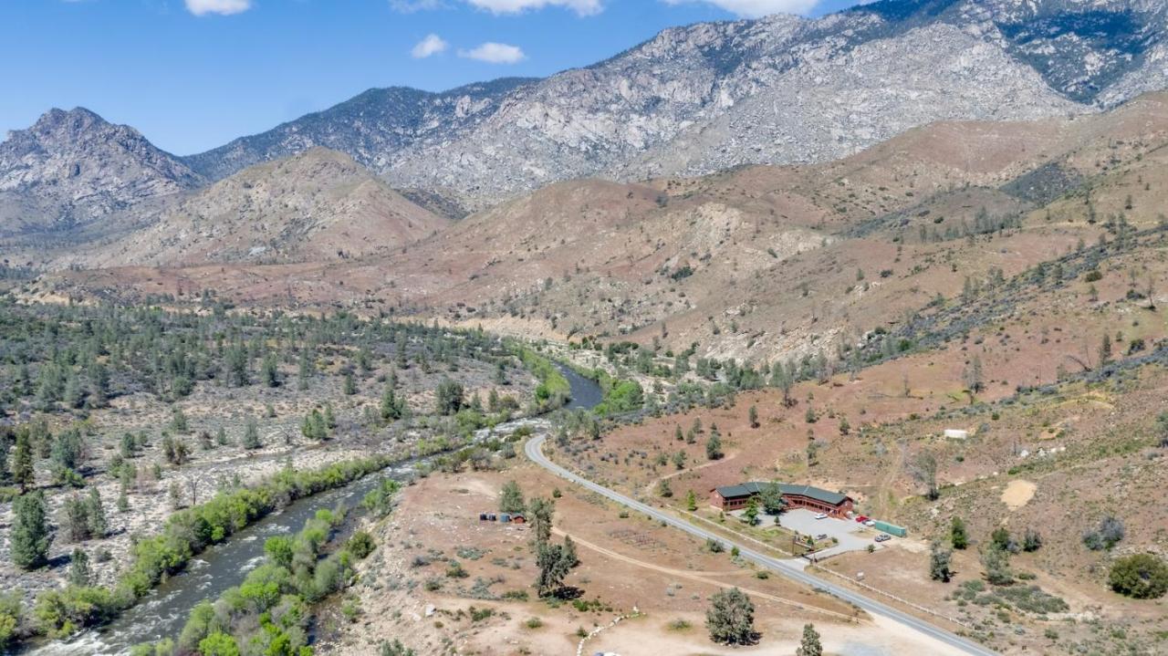 | Corral Creek Lodge
