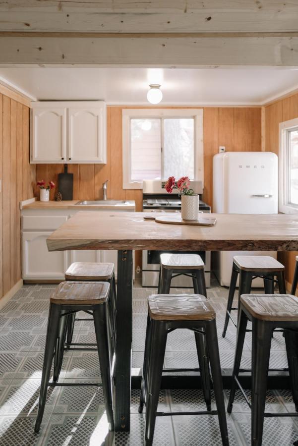  | Oak Knoll Lodge