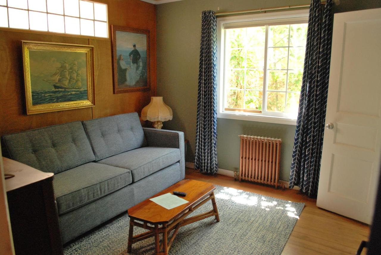 King Suite at Anchor Inn Resort