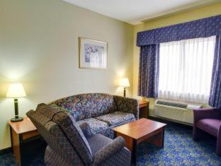 Room #49194813 at Quality Inn & Suites Waco North