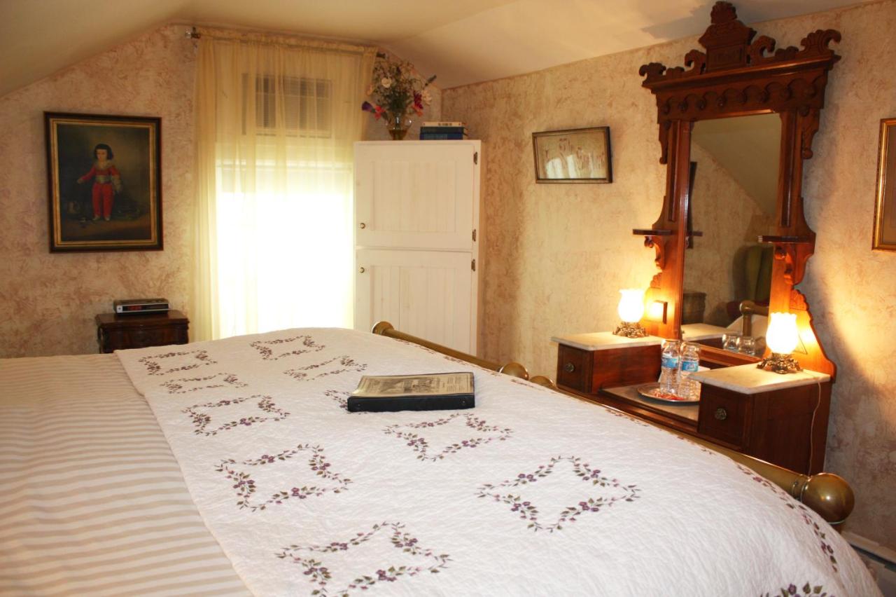  | The White House Inn