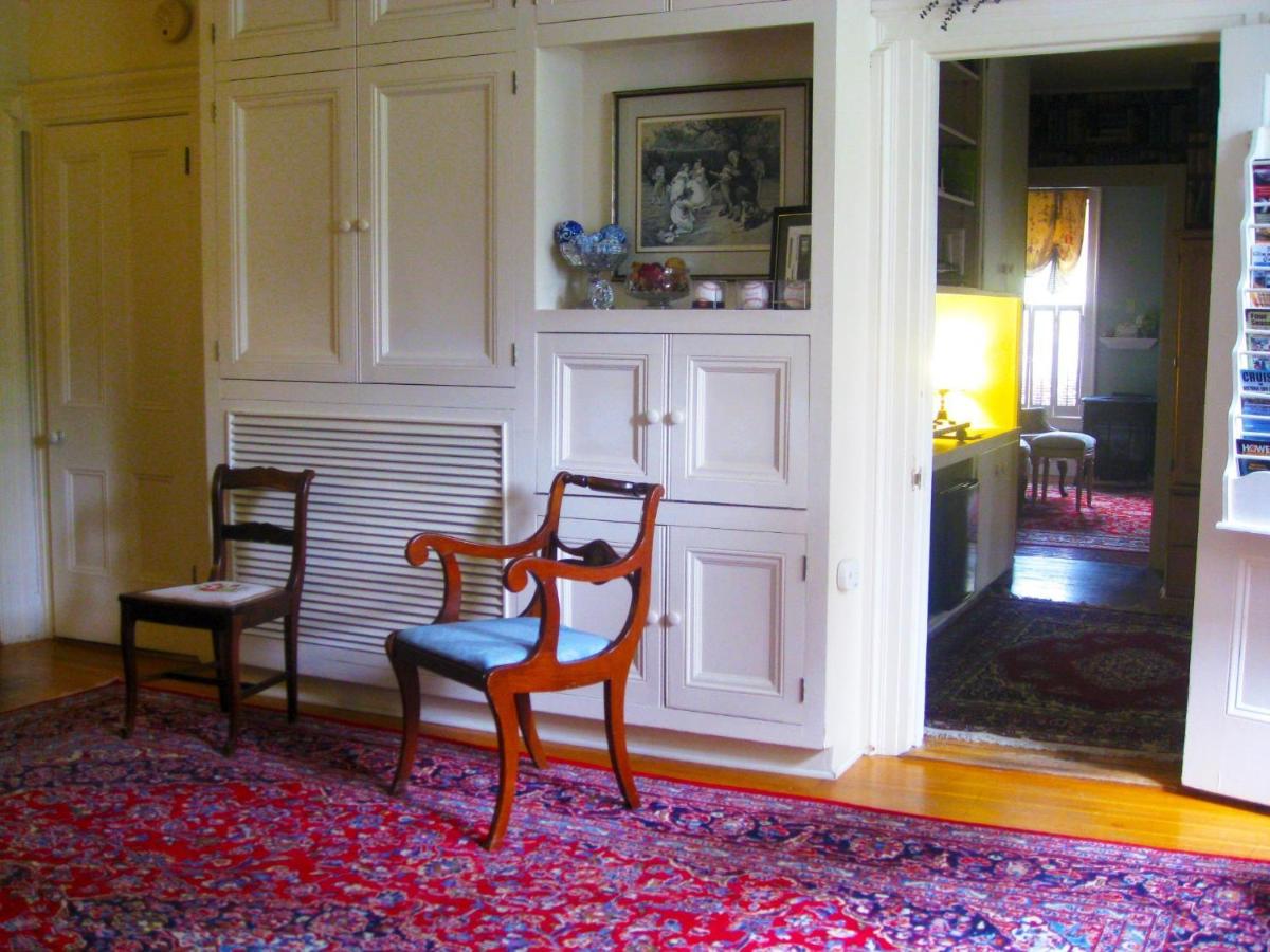  | The White House Inn