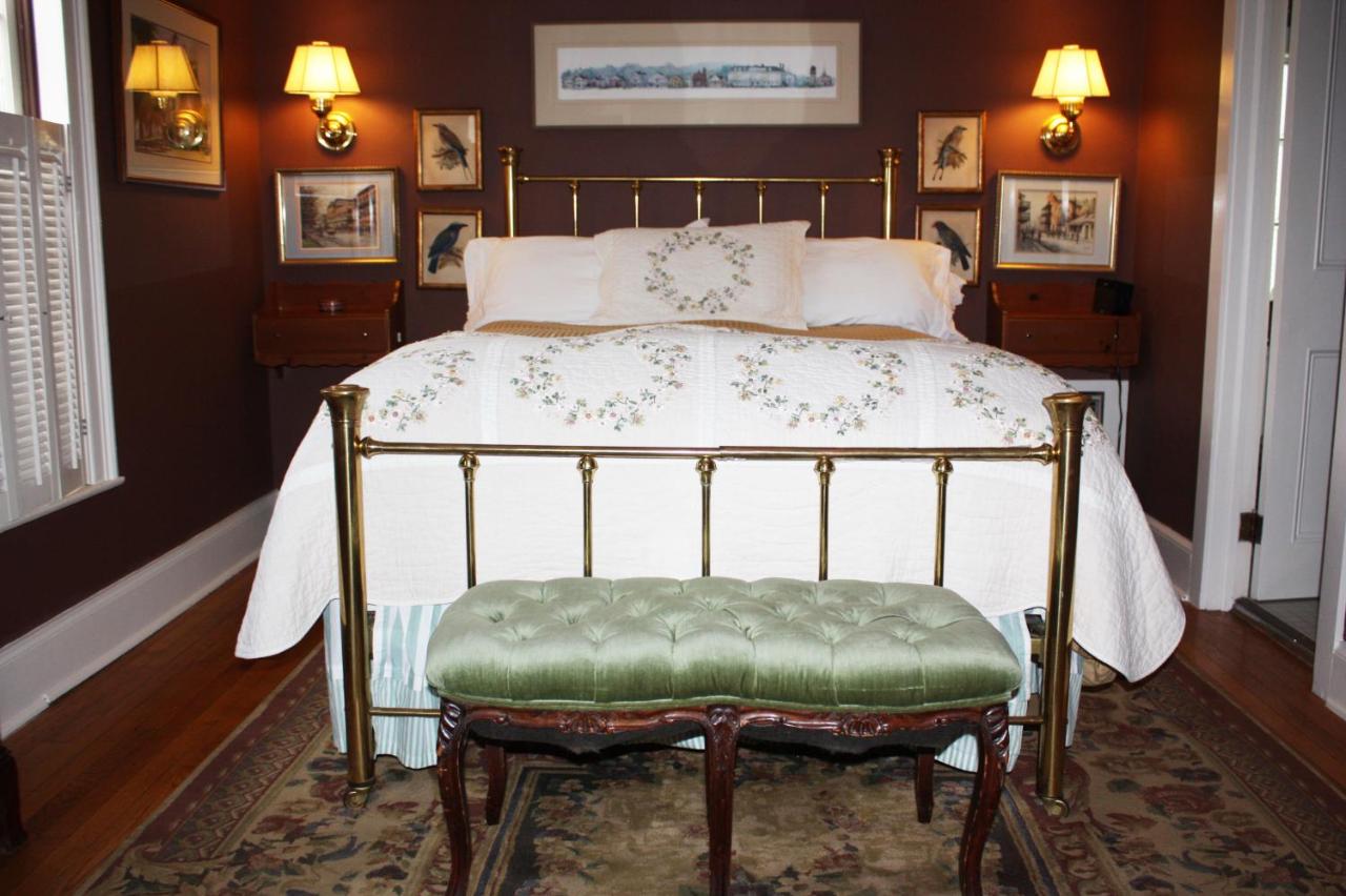 | The White House Inn