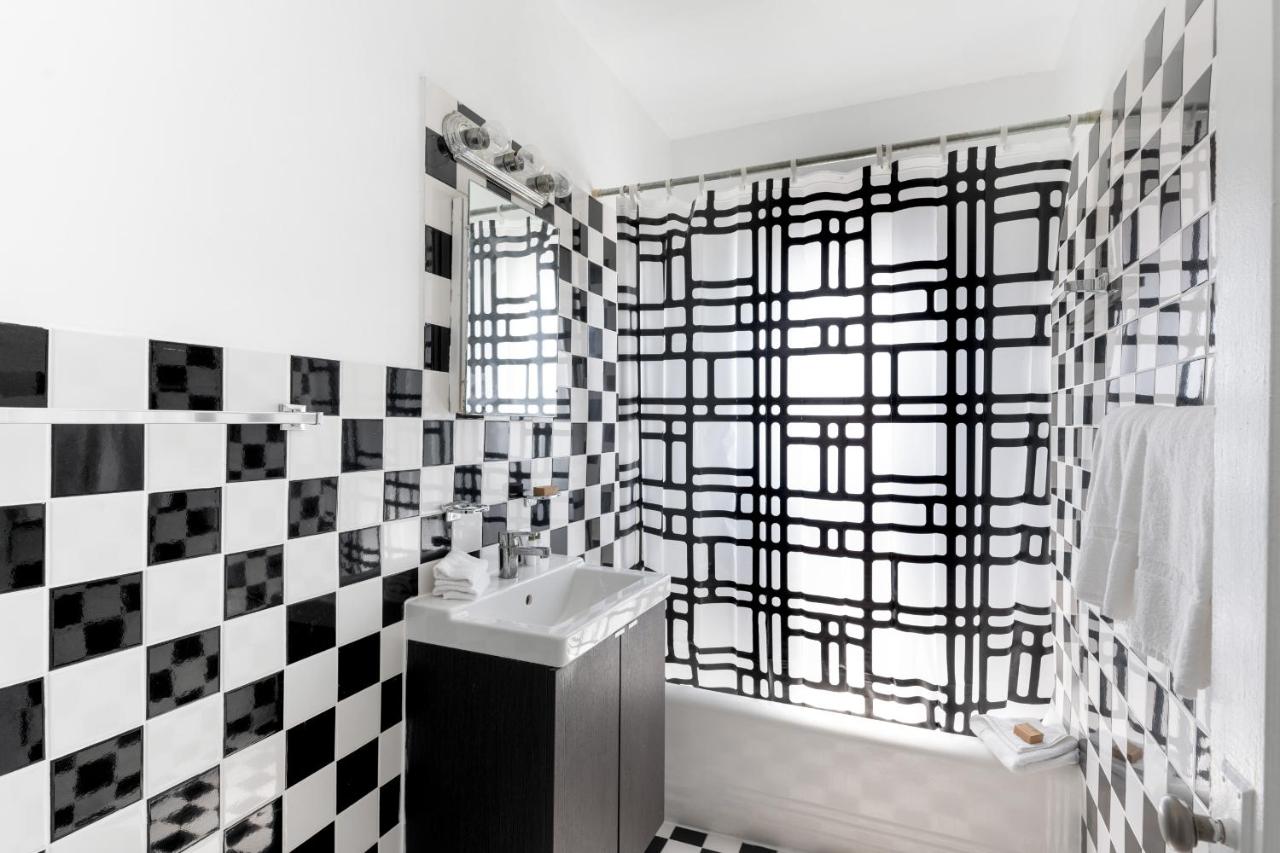 Superior King Room (Fully Renovated) at Notebook Miami Beach