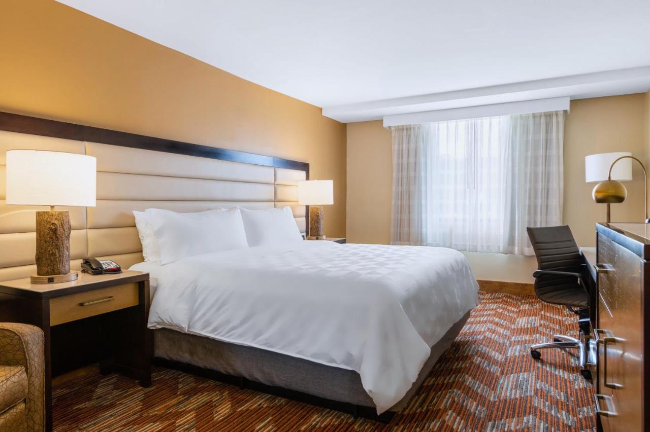 | Holiday Inn Greensboro Airport