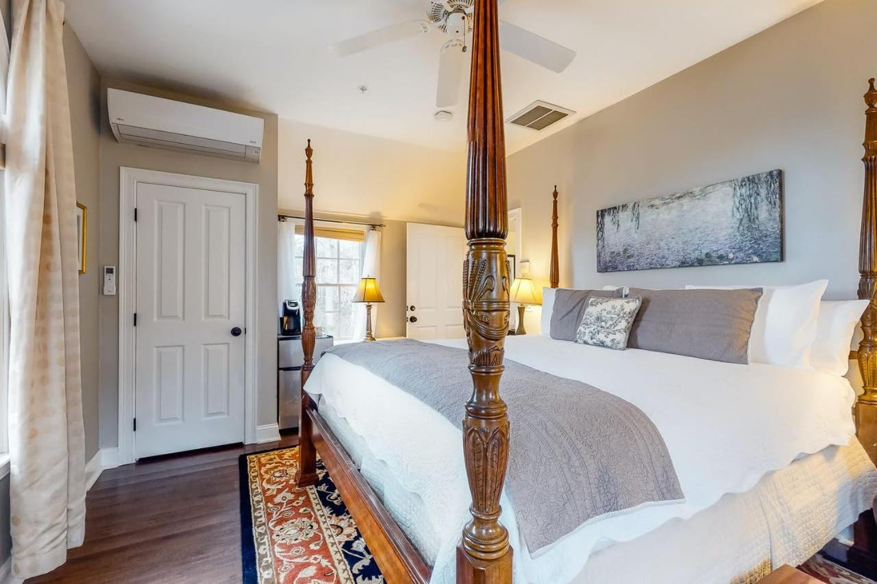 | Brewster by the Sea Inn