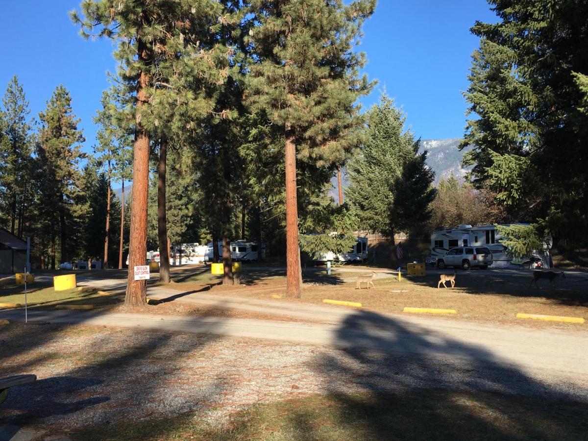 | Rimrock Lodge LLC