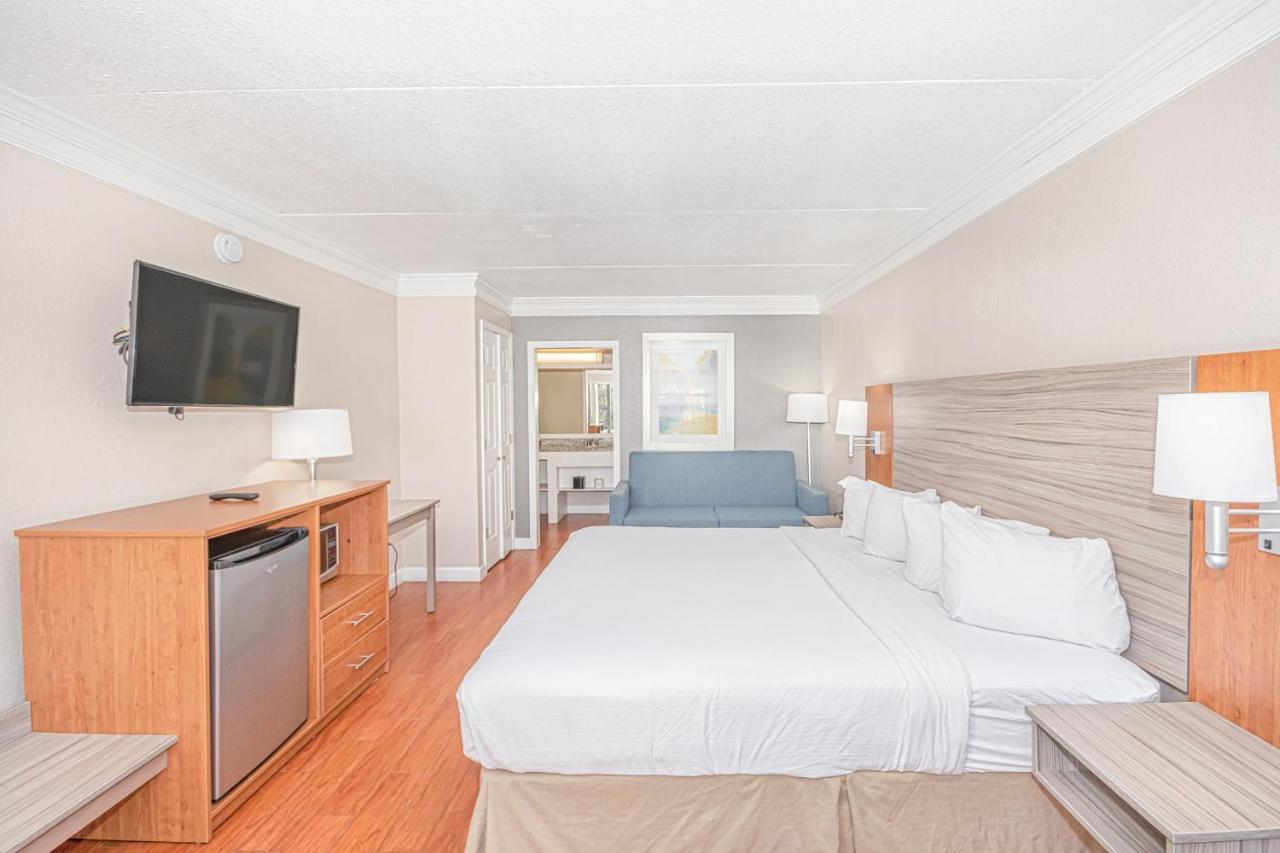  | Casa Bella Inn & Suites
