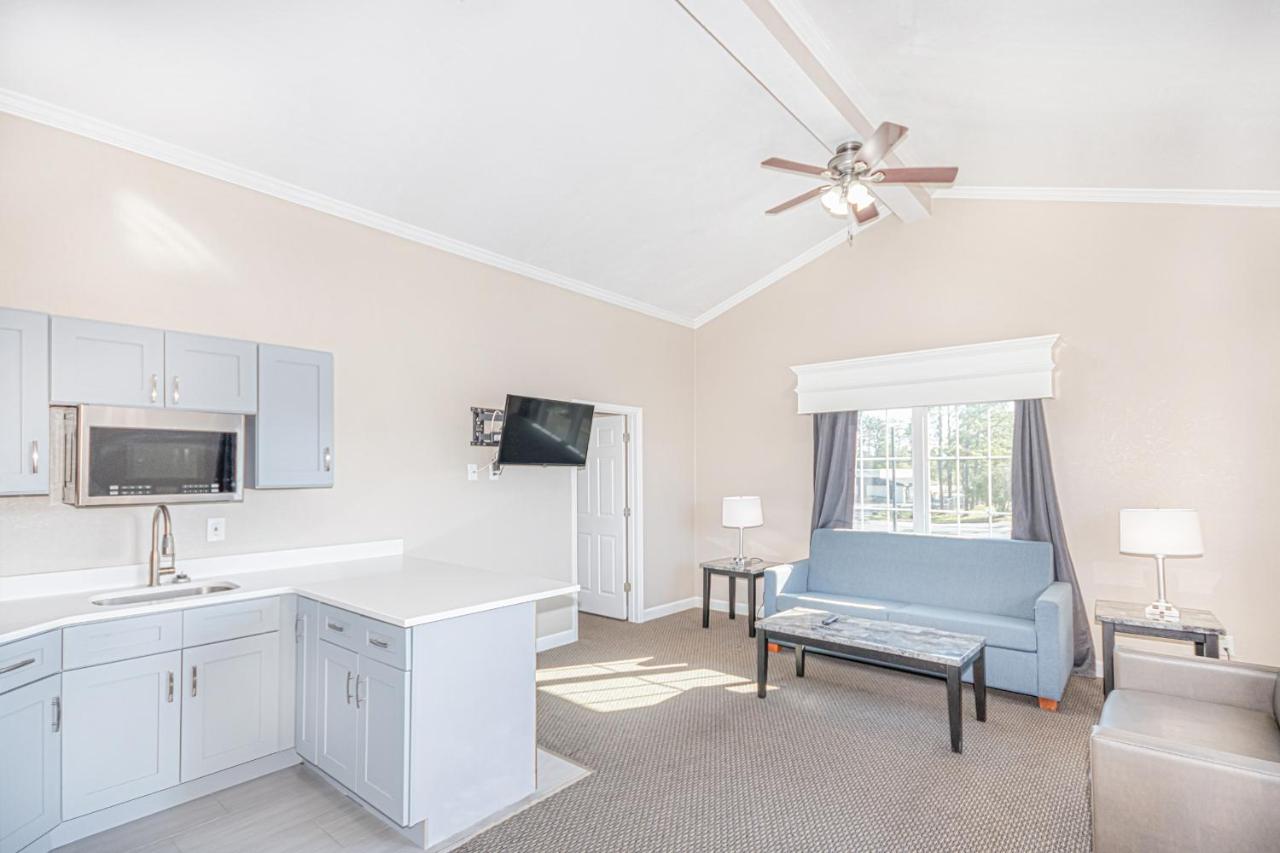  | Casa Bella Inn & Suites