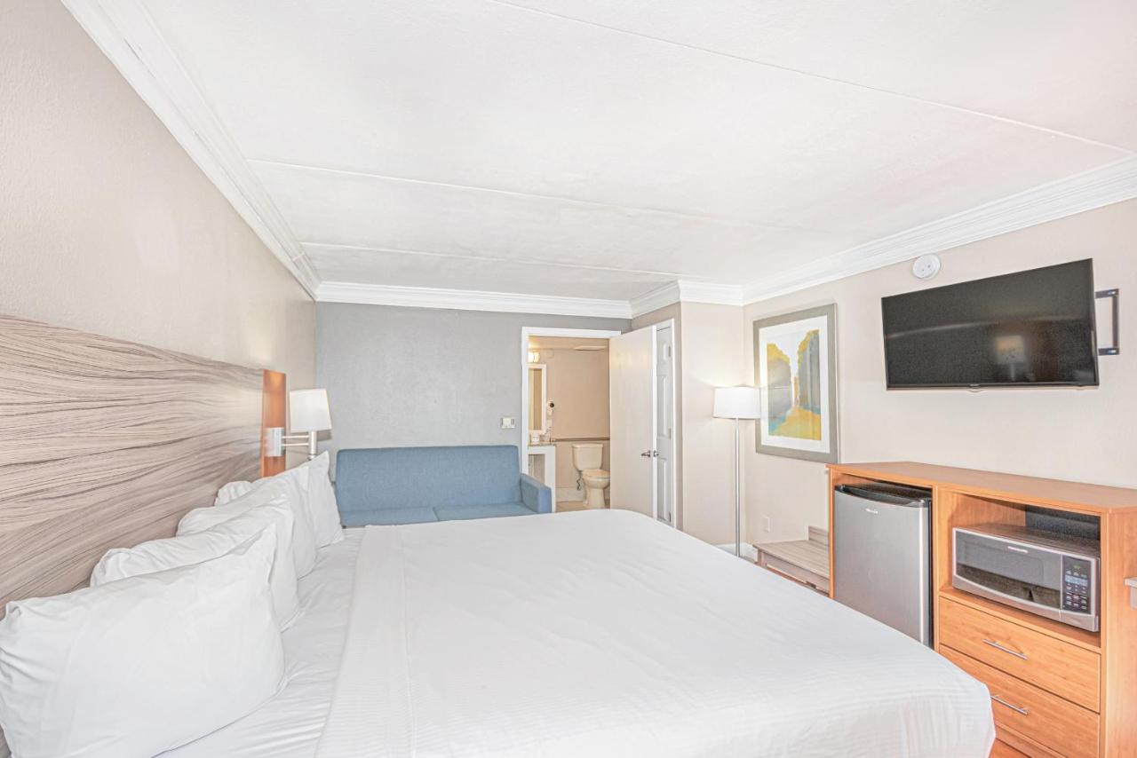  | Casa Bella Inn & Suites