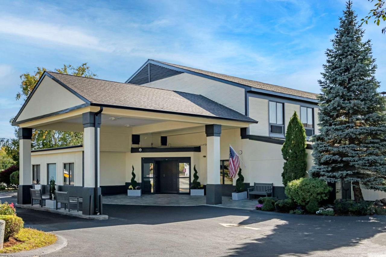 | Clarion Inn