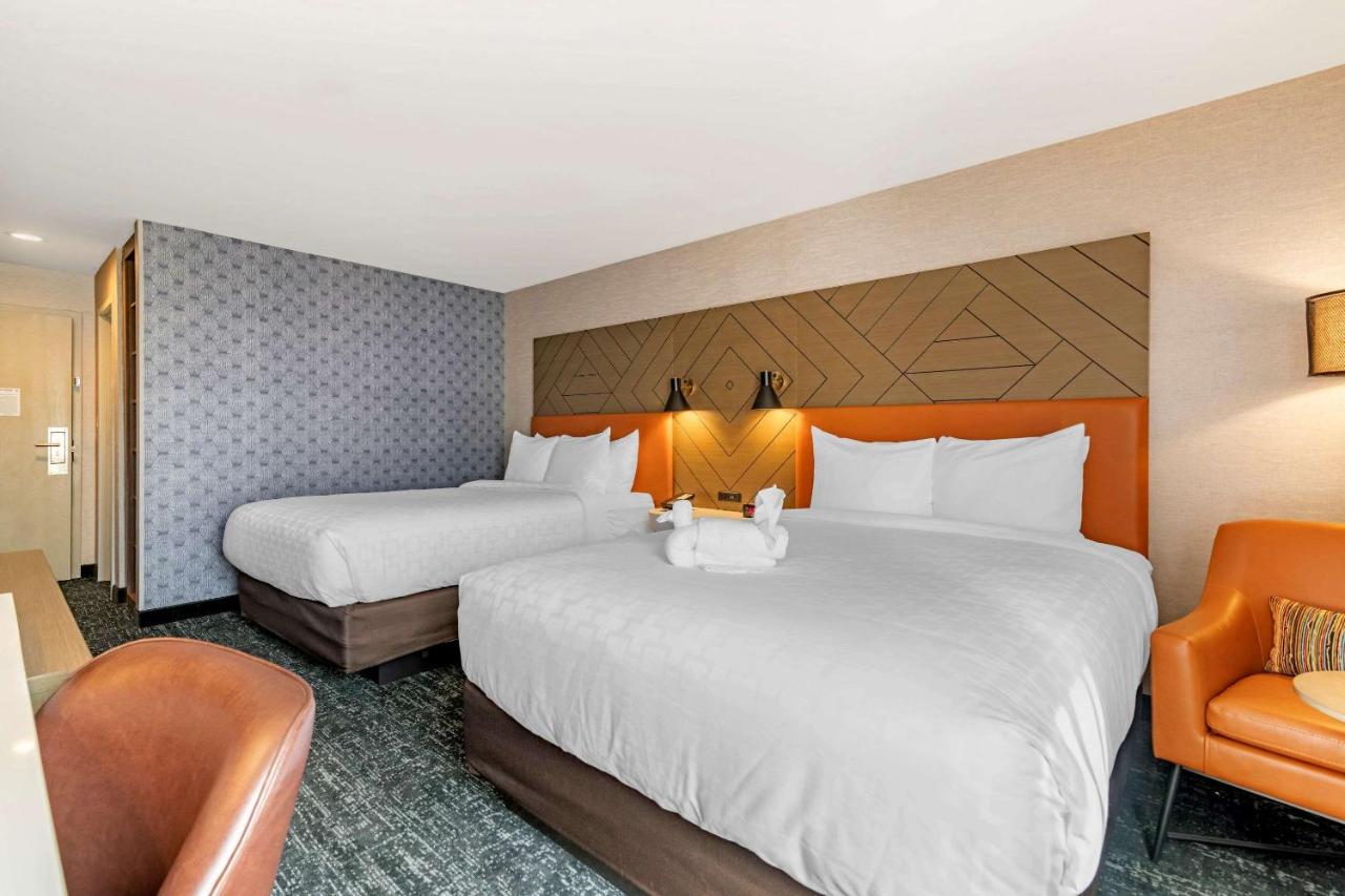 | Clarion Inn