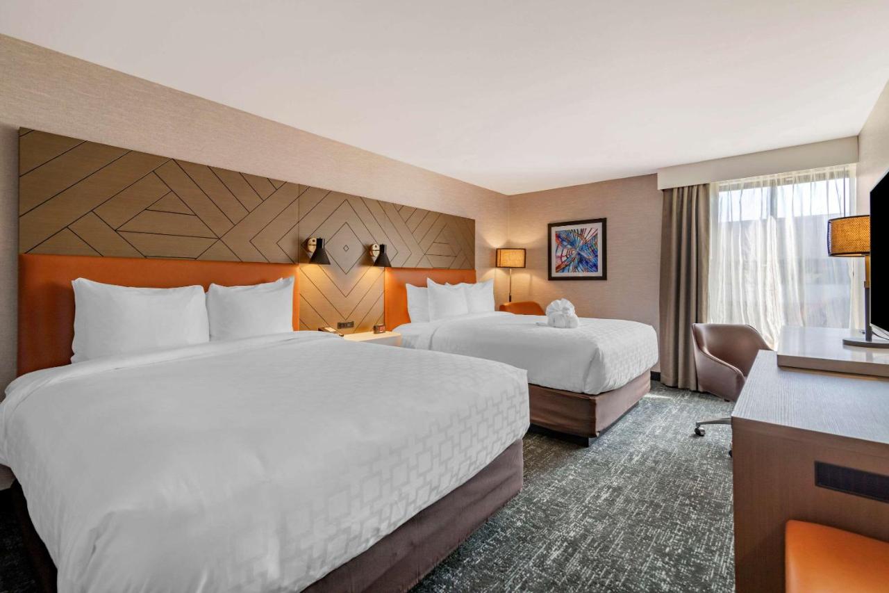 | Clarion Inn