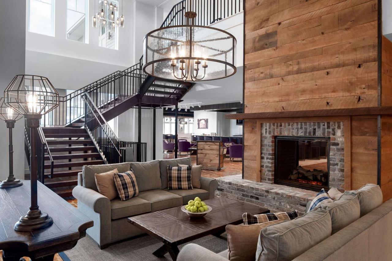 | Beaufort Hotel