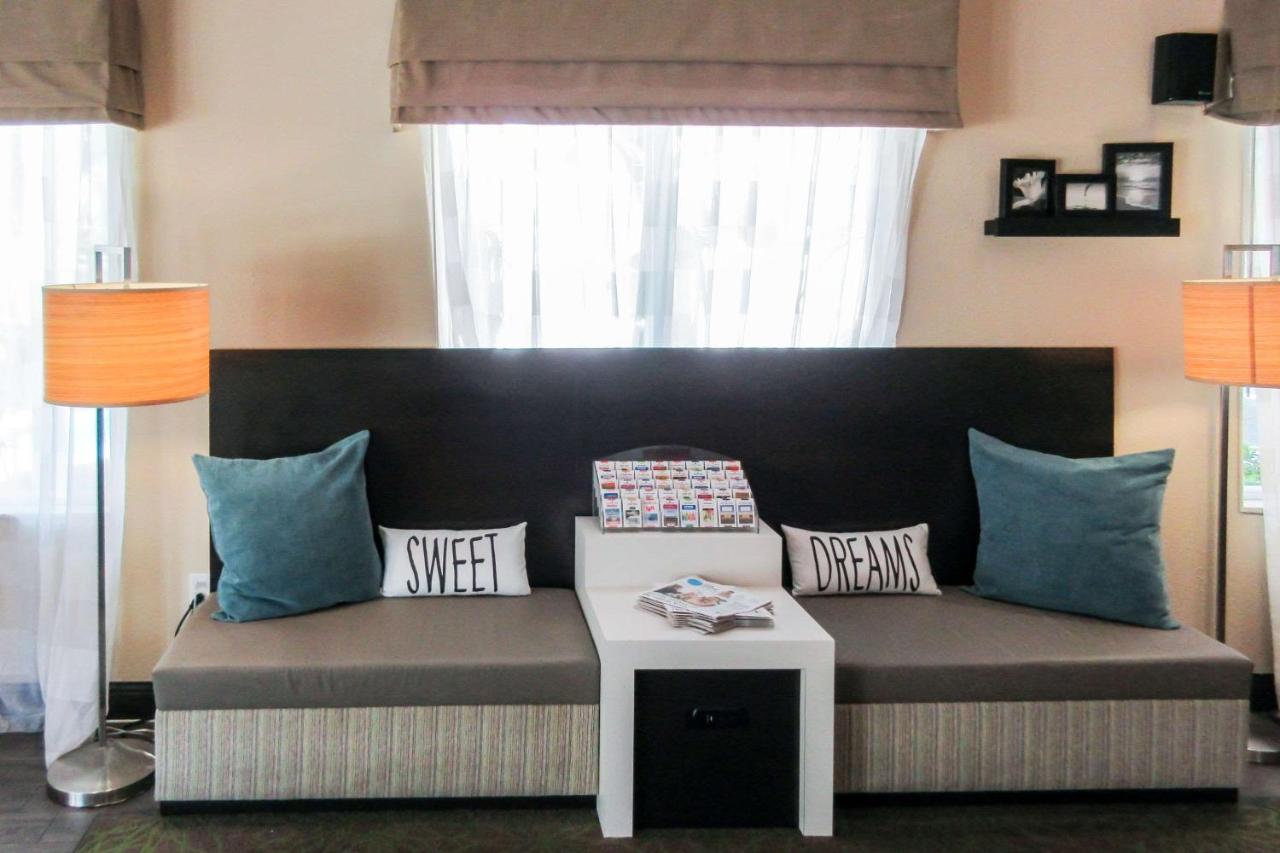 | Sleep Inn & Suites Dania Beach
