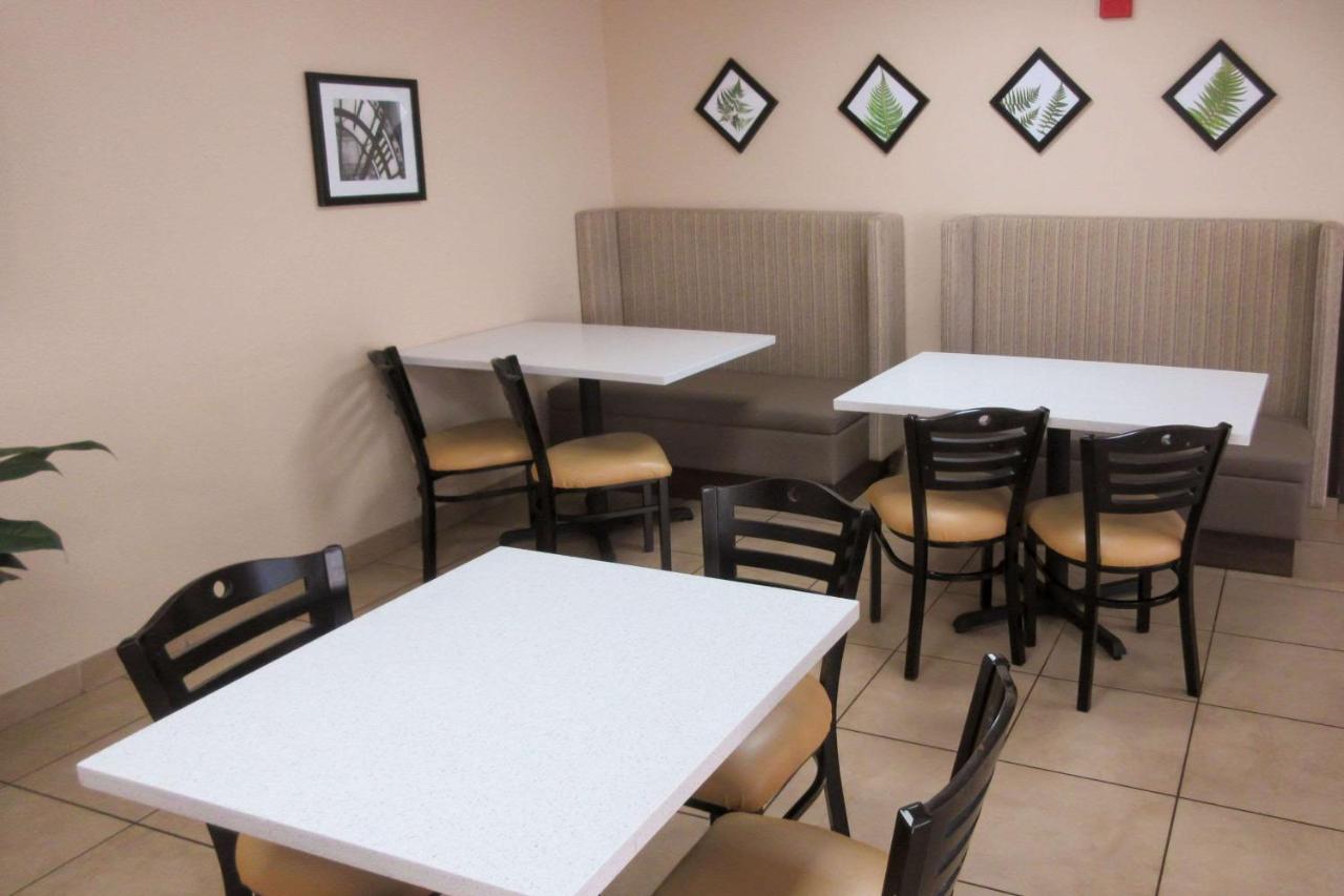 | Sleep Inn & Suites Dania Beach