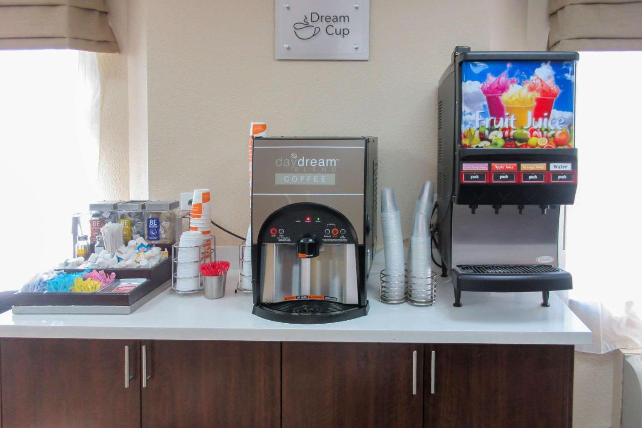 | Sleep Inn & Suites Dania Beach