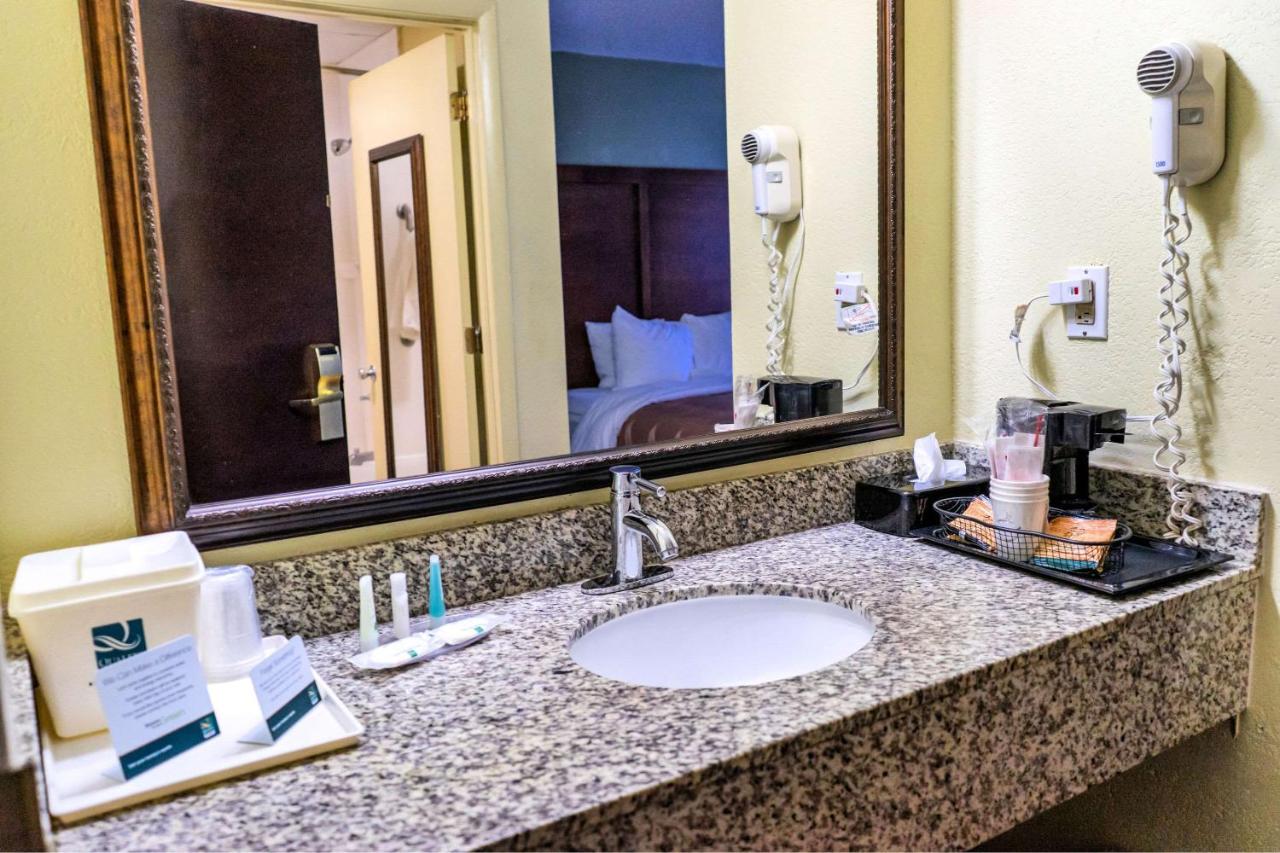 | Quality Inn Whiteville North