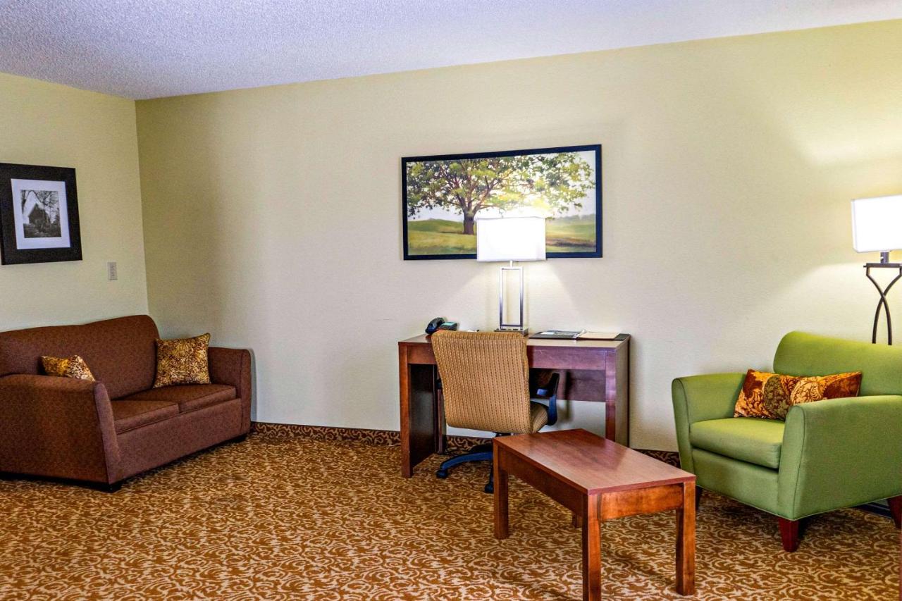 | Quality Inn Whiteville North