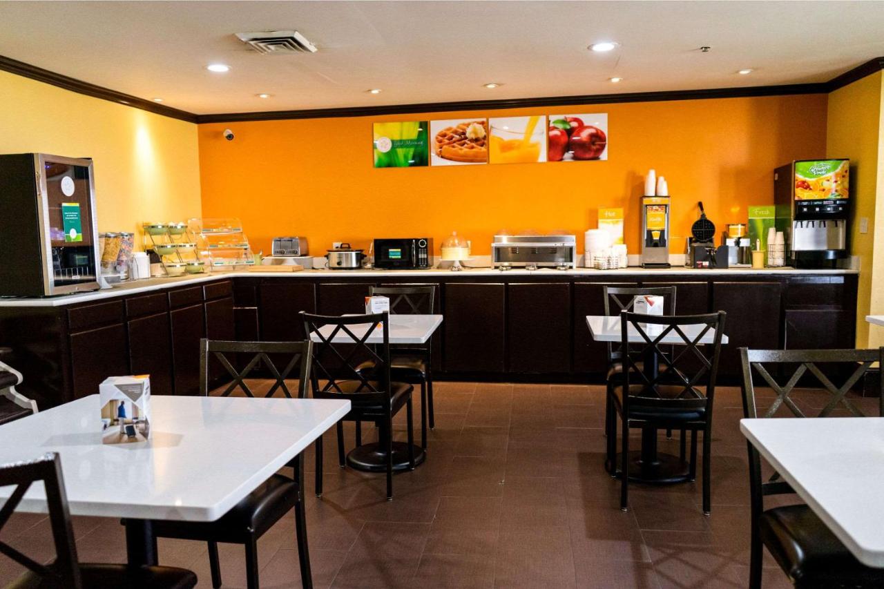 | Quality Inn Whiteville North